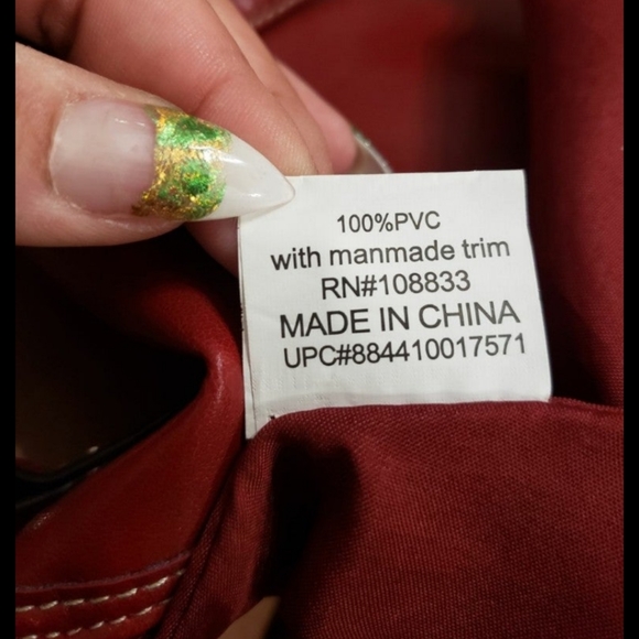 🆕️NWOT Red Shoulder Purse with a built-in wallet on front - Picture 12 of 15